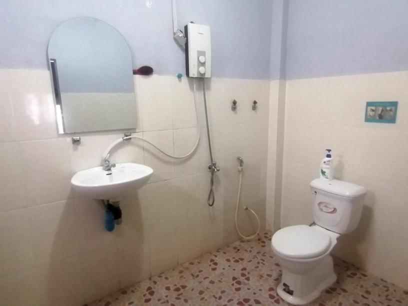 Tortuga Guesthouse Kampot Luaran gambar