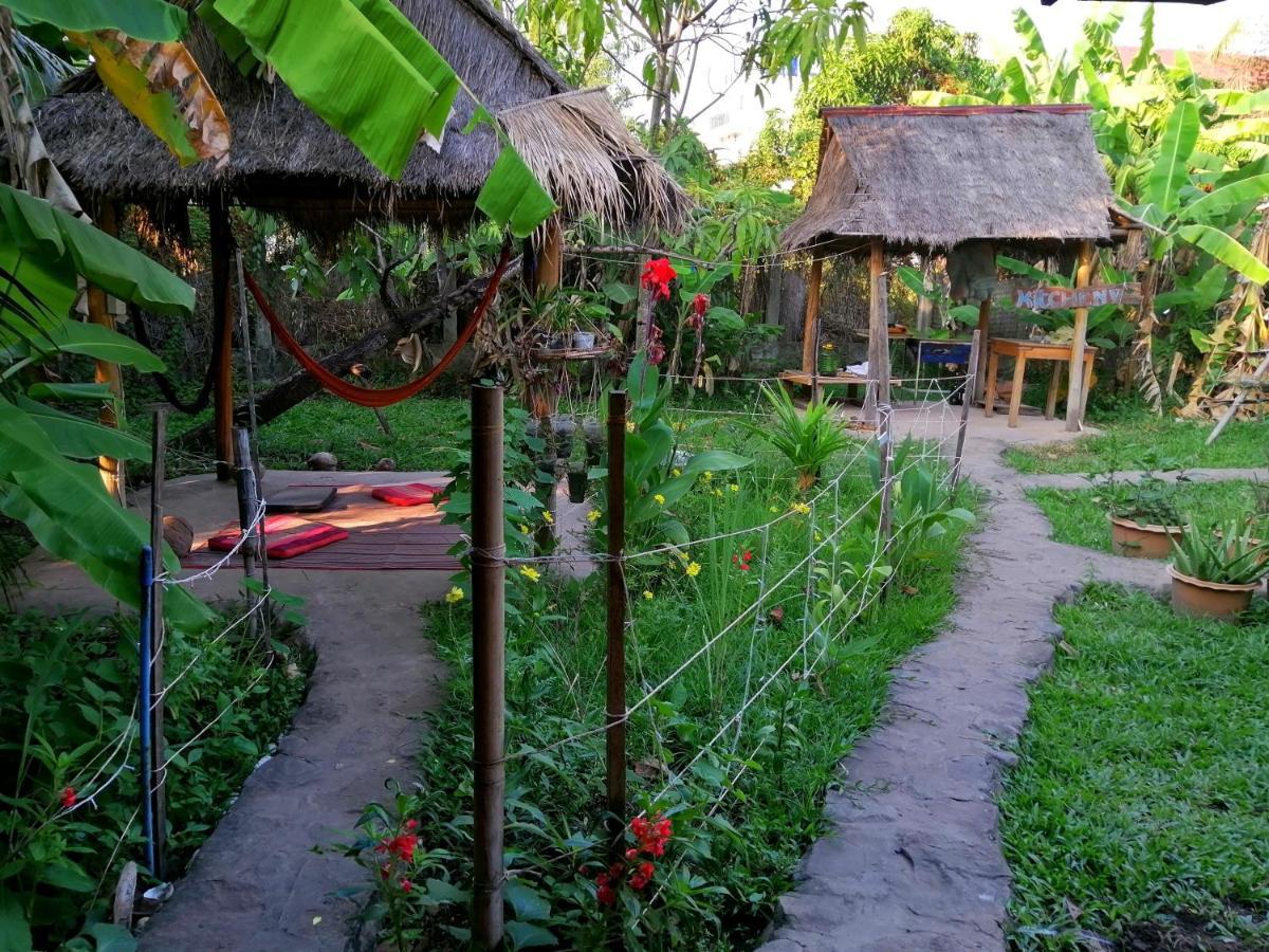 Tortuga Guesthouse Kampot Luaran gambar