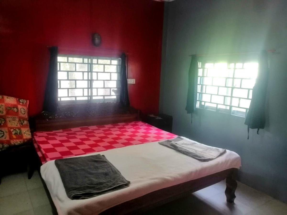 Tortuga Guesthouse Kampot Luaran gambar